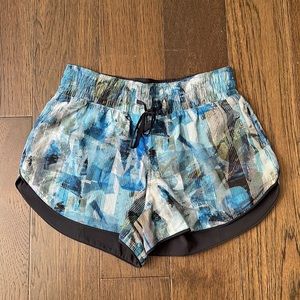 Lululemon reversible shorts